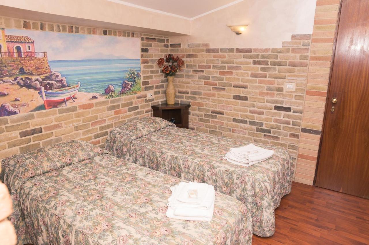 Hotel Il Castello Di Perano Zewnętrze zdjęcie