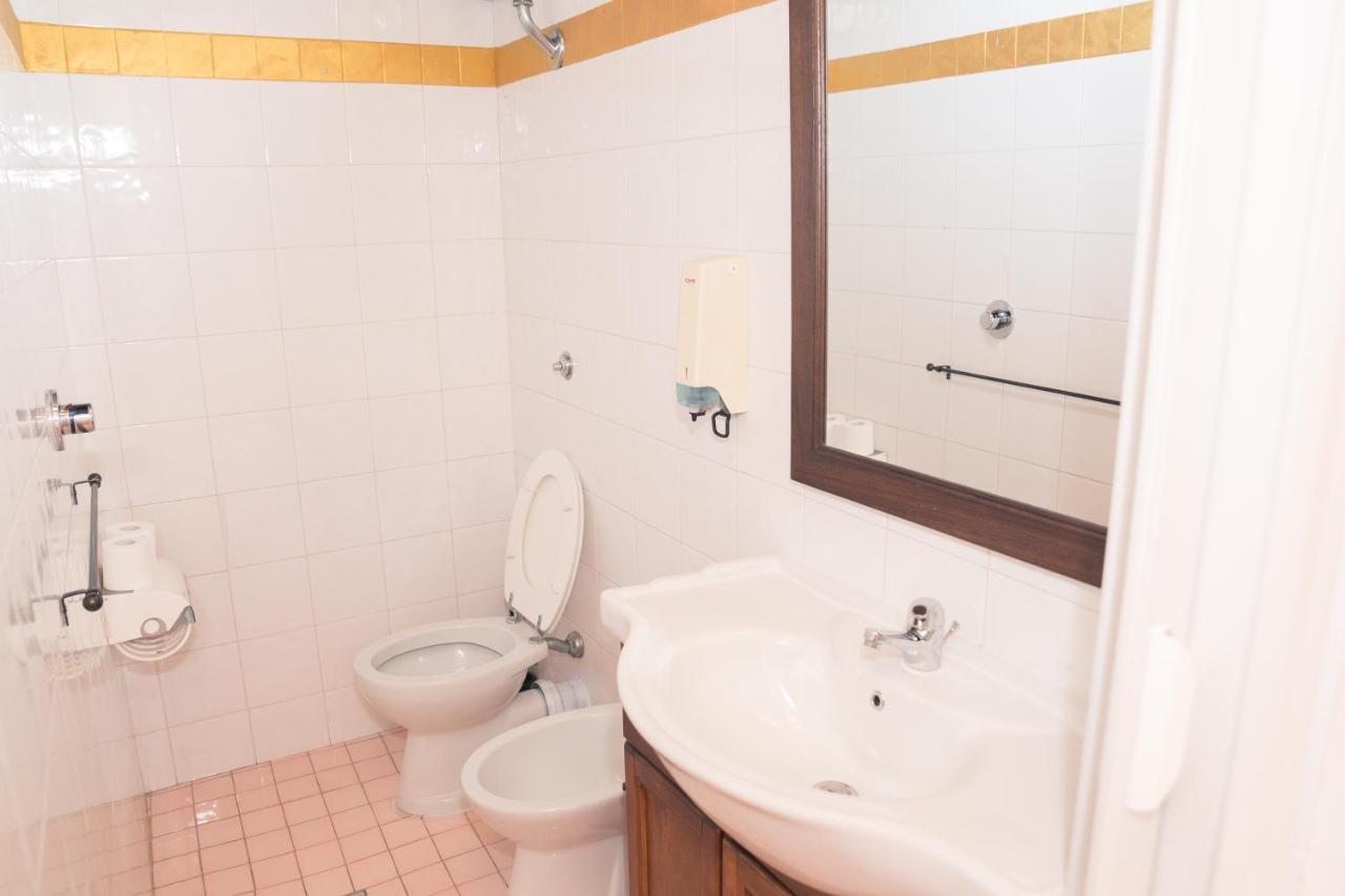 Hotel Il Castello Di Perano Zewnętrze zdjęcie