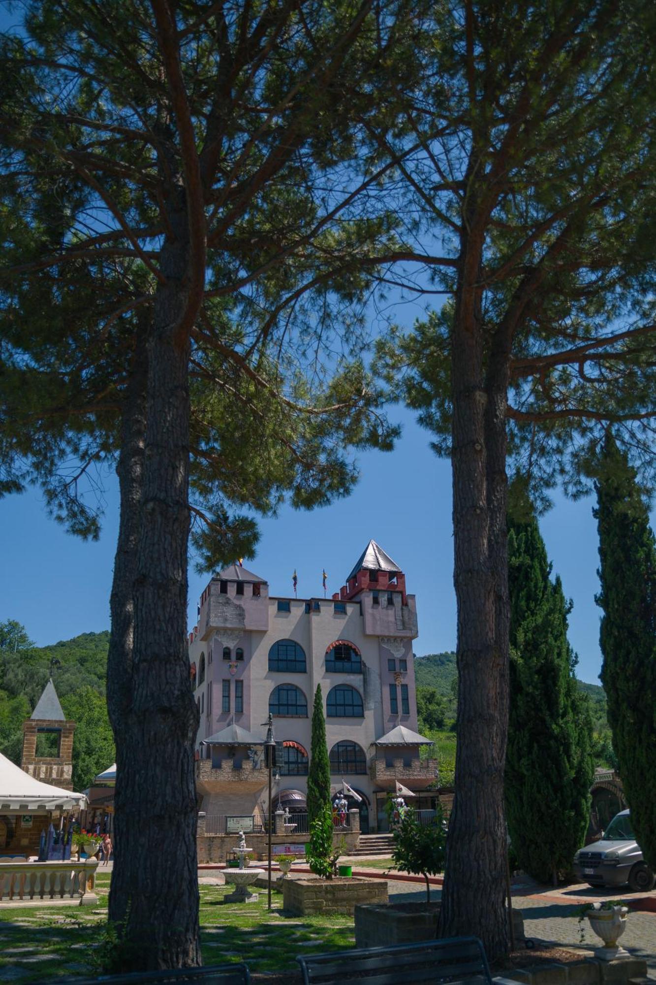 Hotel Il Castello Di Perano Zewnętrze zdjęcie
