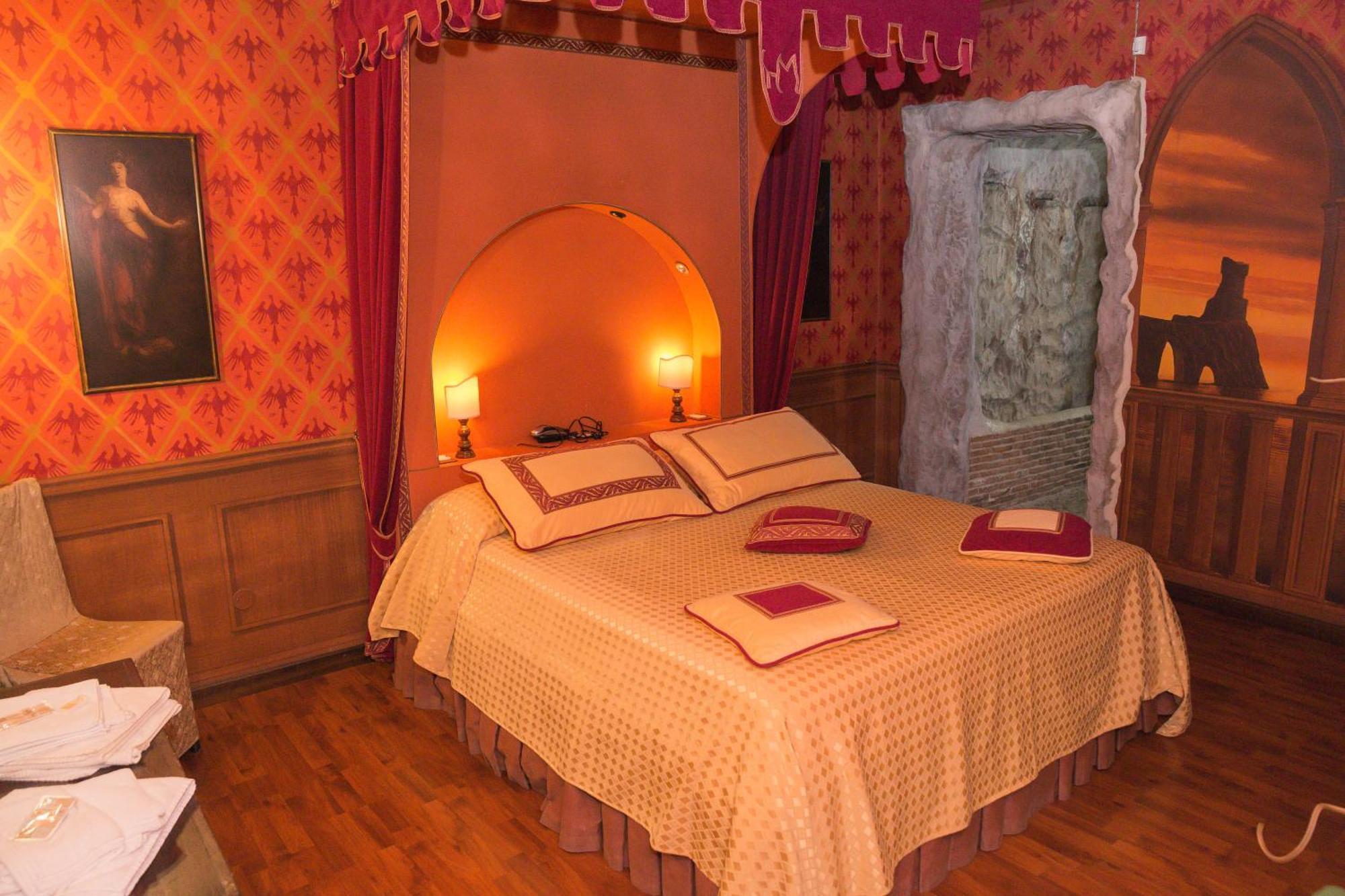 Hotel Il Castello Di Perano Zewnętrze zdjęcie